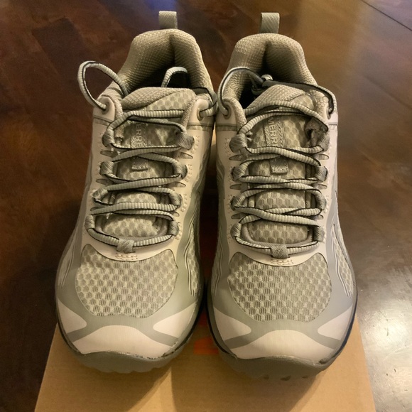 BNIB - Merrell Siren Edge 3 Women’s shoe Sz 6.5 - Picture 1 of 7